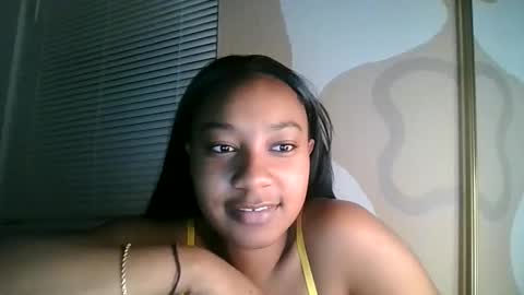 Brownsuagrcutie online show from May 1, 2026, 1:43 am