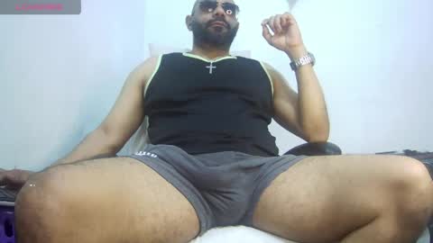 Snapshot of bruce_bigg chatting on May 7, 2026, 5:13 am Bruce online show from May 7, 2026, 5:13 am