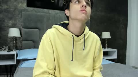 Bruce Hans online show from October 2, 2025, 11:39 am