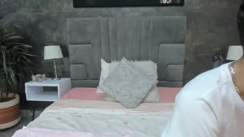 Bruce Hans online show from March 28, 2026, 11:43 am