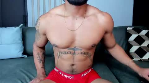 Snapshot of bruce_roldan chatting on July 31, 2026, 12:43 am bruce roldan online show from July 31, 2026, 12:43 am