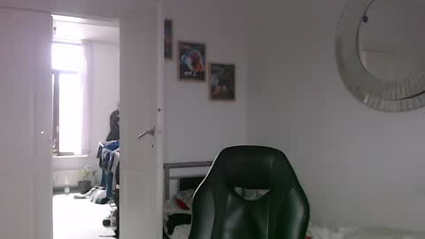 Bruce online show from February 5, 2025, 10:30 am