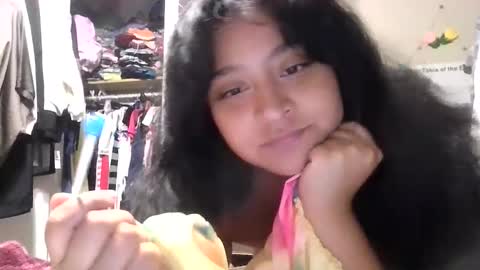 Snapshot of brujerita_dmota chatting on May 27, 2026, 3:58 am brujerita_dmota online show from May 27, 2026, 3:58 am