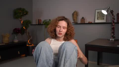 Snapshot of brunaeveritt chatting on April 16, 2026, 9:39 pm Tess online show from April 16, 2026, 9:39 pm