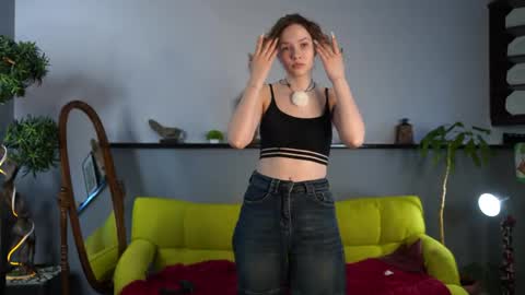 Snapshot of brunaeveritt chatting on May 12, 2026, 2:14 pm Tess online show from May 12, 2026, 2:14 pm