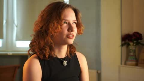 Snapshot of brunaeveritt chatting on May 21, 2026, 2:13 pm Tess online show from May 21, 2026, 2:13 pm