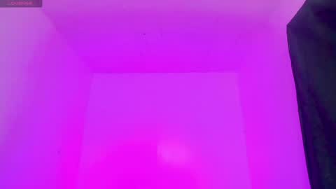 Snapshot of brunettesexy11 chatting on May 4, 2026, 7:32 pm ChannelR online show from May 4, 2026, 7:32 pm