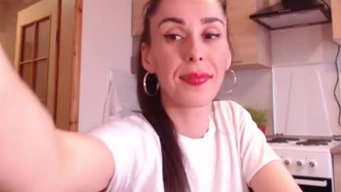 Ellis online show from February 2, 2025, 9:51 am