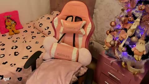 Brenda online show from December 16, 2024, 1:31 am