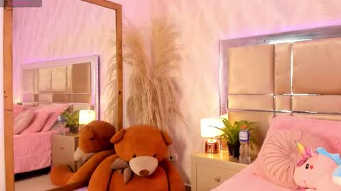 Brenda online show from September 20, 2025, 7:31 am