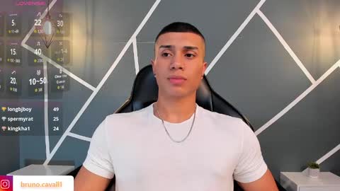 BRUNNO online show from April 17, 2026, 5:27 pm