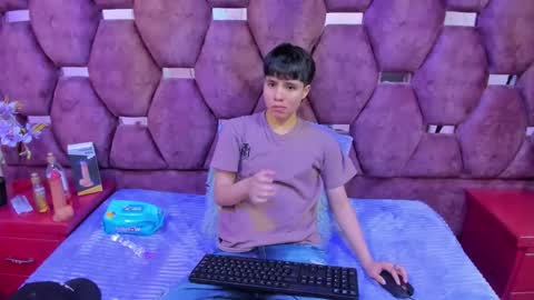 Bruno Cruz online show from October 22, 2025, 2:23 am