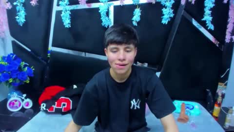 Snapshot of bruno_cruz chatting on December 14, 2025, 2:39 am Bruno Cruz online show from December 14, 2025, 2:39 am