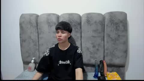 Snapshot of bruno_cruz chatting on April 16, 2026, 2:45 am Bruno Cruz online show from April 16, 2026, 2:45 am
