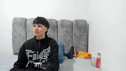 Snapshot of bruno_cruz chatting on April 17, 2026, 2:36 am Bruno Cruz online show from April 17, 2026, 2:36 am