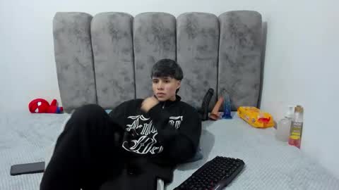 Snapshot of bruno_cruz chatting on April 21, 2026, 2:15 am Bruno Cruz online show from April 21, 2026, 2:15 am