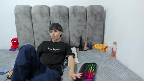 Snapshot of bruno_cruz chatting on May 7, 2026, 2:28 am Bruno Cruz online show from May 7, 2026, 2:28 am