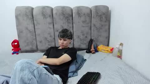 Snapshot of bruno_cruz chatting on May 14, 2026, 2:29 am Bruno Cruz online show from May 14, 2026, 2:29 am