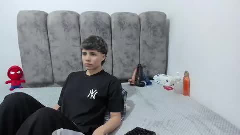 Snapshot of bruno_cruz chatting on June 2, 2026, 2:13 am Bruno Cruz online show from June 2, 2026, 2:13 am