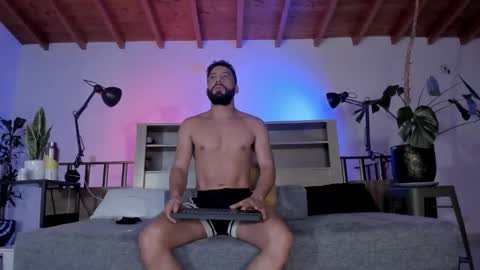 Andres Suarez online show from February 3, 2026, 12:42 am