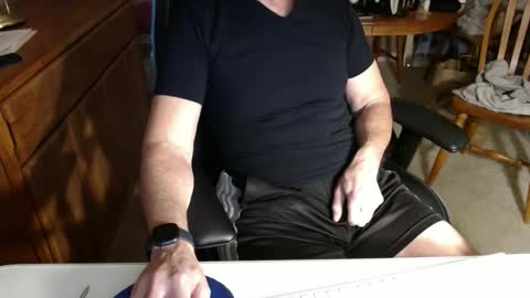 Brussells online show from December 17, 2024, 3:28 pm