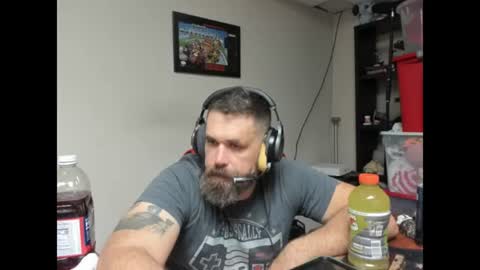 Snapshot of brutalmaster1983 chatting on June 14, 2026, 6:32 pm BRUTALMASTER1983 online show from June 14, 2026, 6:32 pm