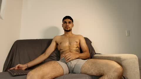 bry_alx online show from May 6, 2026, 4:52 am