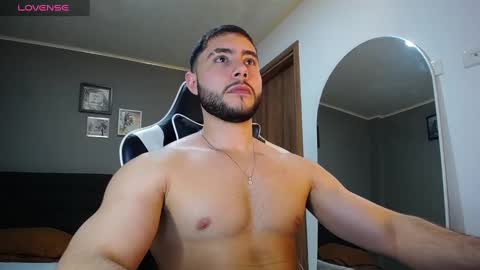 bryan_oficials online show from December 31, 2024, 11:06 pm