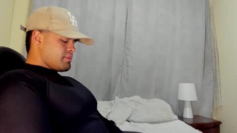 Snapshot of bryan_stoness chatting on February 5, 2025, 1:15 am bryan stoness online show from February 5, 2025, 1:15 am