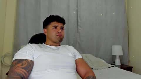 Snapshot of bryan_stoness chatting on February 28, 2025, 12:32 am bryan stoness online show from February 28, 2025, 12:32 am