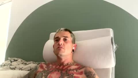 bryjybxxx online show from October 20, 2025, 4:29 pm