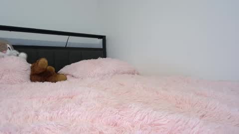 Queen Lola XXX online show from March 15, 2026, 1:22 am