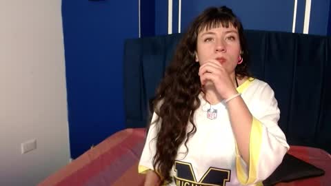 bubble_gum14 online show from November 5, 2025, 4:23 am