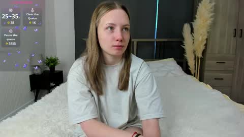 Sabrina  online show from March 1, 2025, 4:15 am