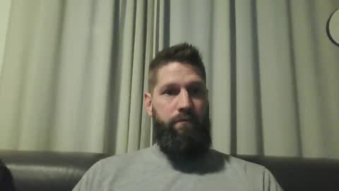 bubblebee1982 online show from January 13, 2025, 7:11 am