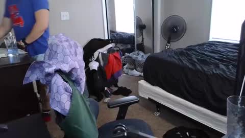 BubblebuttBdn online show from September 28, 2025, 6:35 pm