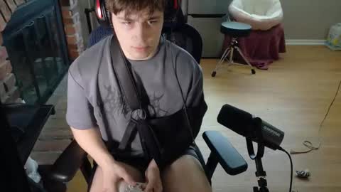 BubblebuttBdn online show from April 20, 2026, 6:53 pm