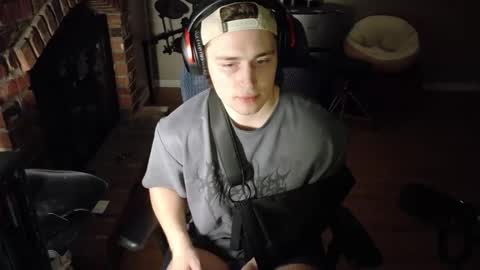 BubblebuttBdn online show from April 21, 2026, 2:51 am