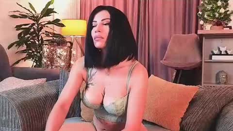 Snapshot of bubblecum4 chatting on December 15, 2024, 11:34 am MayaCroft online show from December 15, 2024, 11:34 am