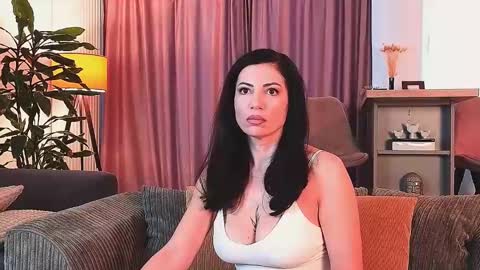 Snapshot of bubblecum4 chatting on February 11, 2025, 12:05 pm MayaCroft online show from February 11, 2025, 12:05 pm