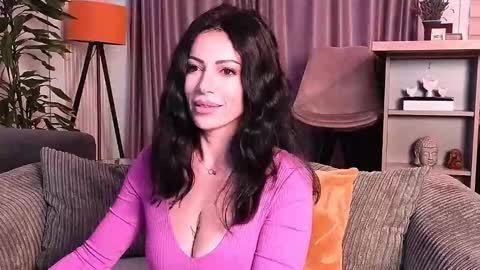 Snapshot of bubblecum4 chatting on October 5, 2025, 5:00 pm MayaCroft online show from October 5, 2025, 5:00 pm