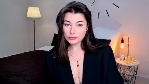 Ari online show from February 11, 2026, 1:27 pm