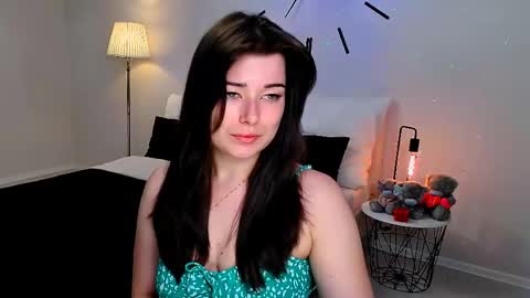 Snapshot of buckssbunny chatting on May 25, 2026, 12:11 pm Ari online show from May 25, 2026, 12:11 pm