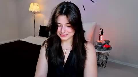 Snapshot of buckssbunny chatting on June 26, 2026, 1:59 pm Ari online show from June 26, 2026, 1:59 pm