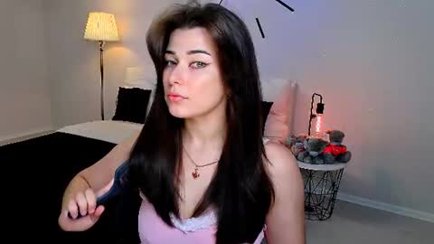 Snapshot of buckssbunny chatting on July 2, 2026, 11:05 am Ari online show from July 2, 2026, 11:05 am