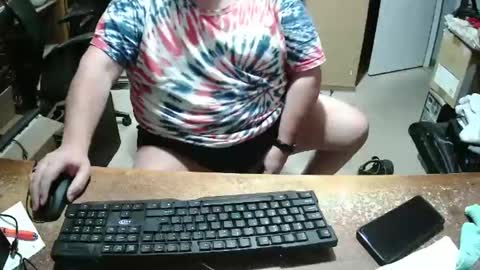 Bucku2 online show from January 2, 2025, 10:33 pm