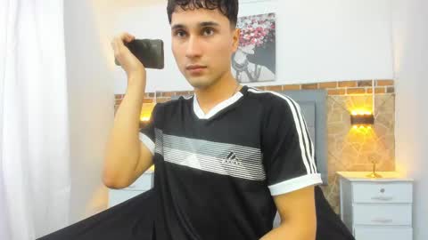 Buddy Whitte online show from February 17, 2025, 5:32 pm