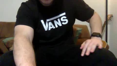 Snapshot of budsmoke33 chatting on February 18, 2025, 12:37 am budsmoke33 online show from February 18, 2025, 12:37 am