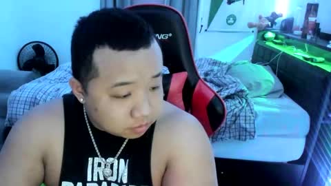 buffsexyman24 online show from March 3, 2025, 11:46 pm