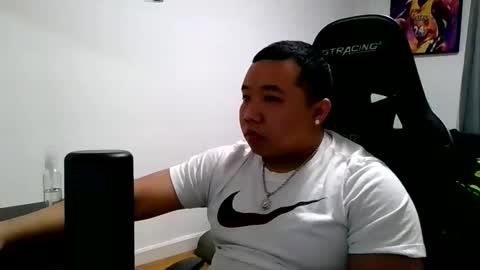 buffsexyman24 online show from March 5, 2026, 3:41 pm